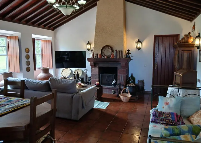 Casa Da Vivi * Santo Espírito